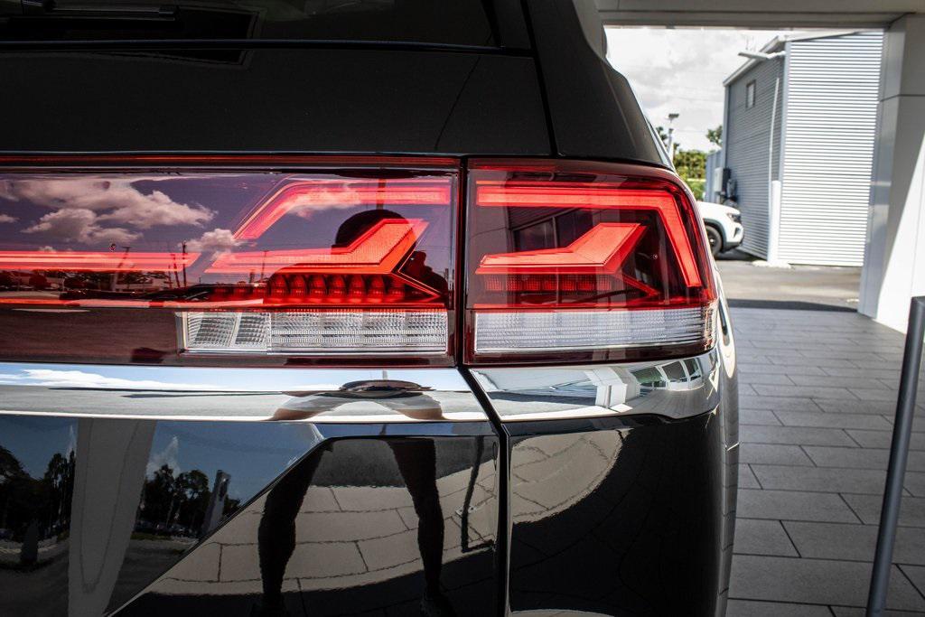 new 2025 Volkswagen Atlas car, priced at $41,811
