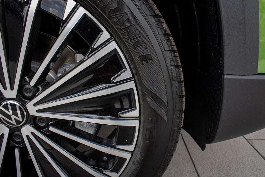 new 2025 Volkswagen Taos car, priced at $27,728