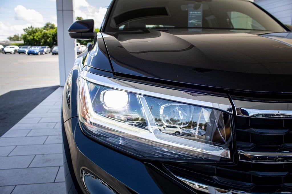 used 2022 Volkswagen Atlas Cross Sport car, priced at $27,995