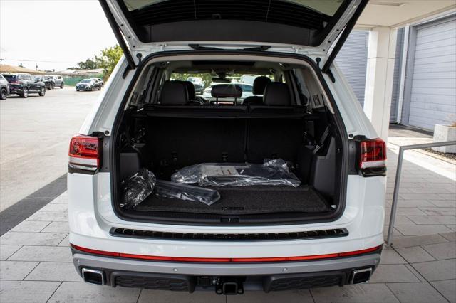 new 2025 Volkswagen Atlas car, priced at $46,834