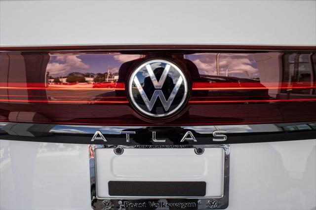 new 2025 Volkswagen Atlas car, priced at $46,834