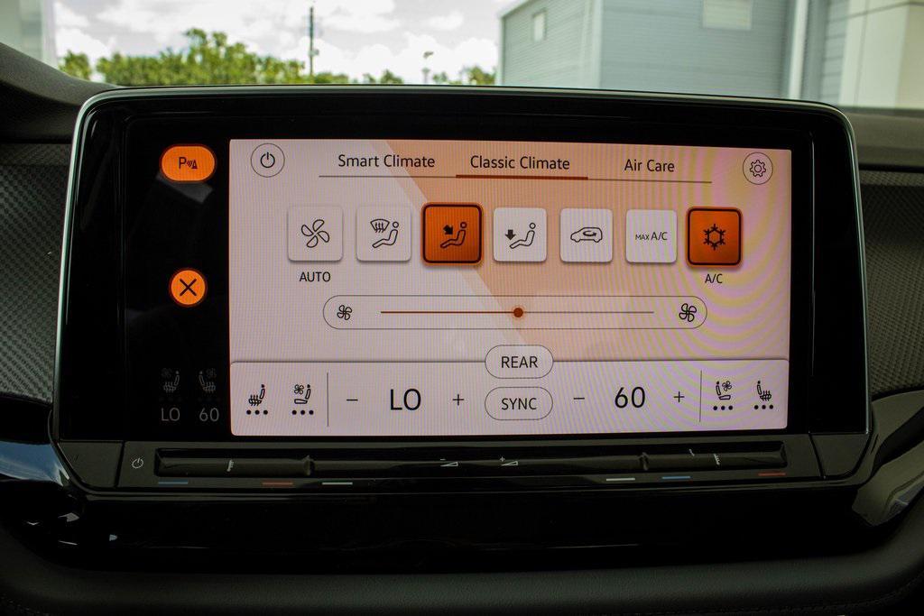 new 2025 Volkswagen Atlas car, priced at $44,932