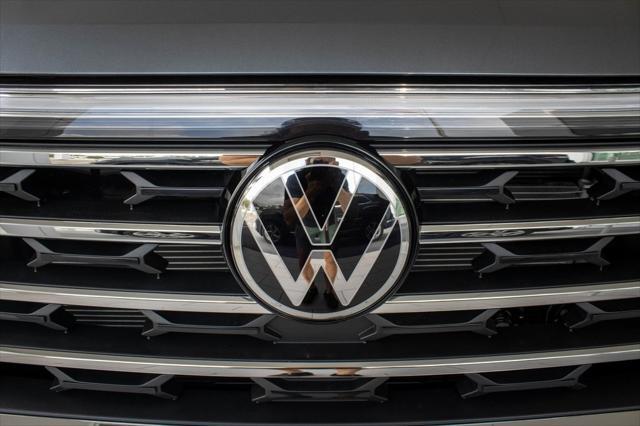 new 2025 Volkswagen Atlas car, priced at $42,486