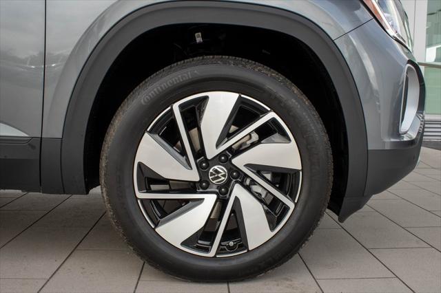 new 2025 Volkswagen Atlas car, priced at $42,486