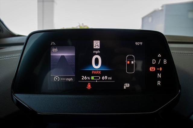 new 2025 Volkswagen ID.4 car, priced at $40,720