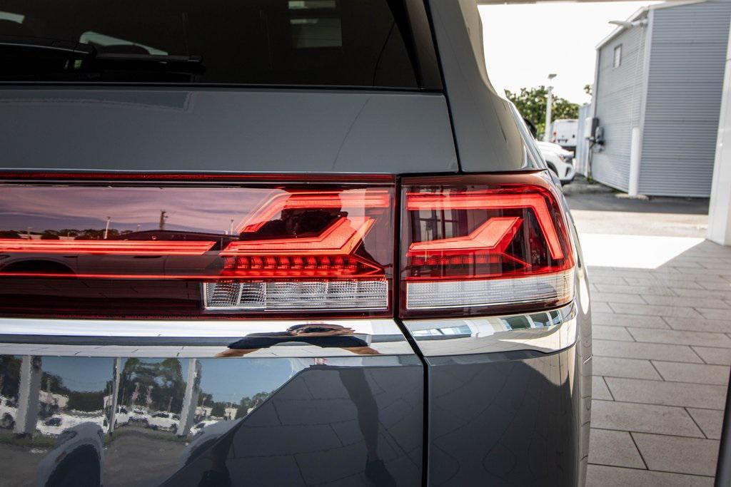 used 2025 Volkswagen Atlas car, priced at $37,995
