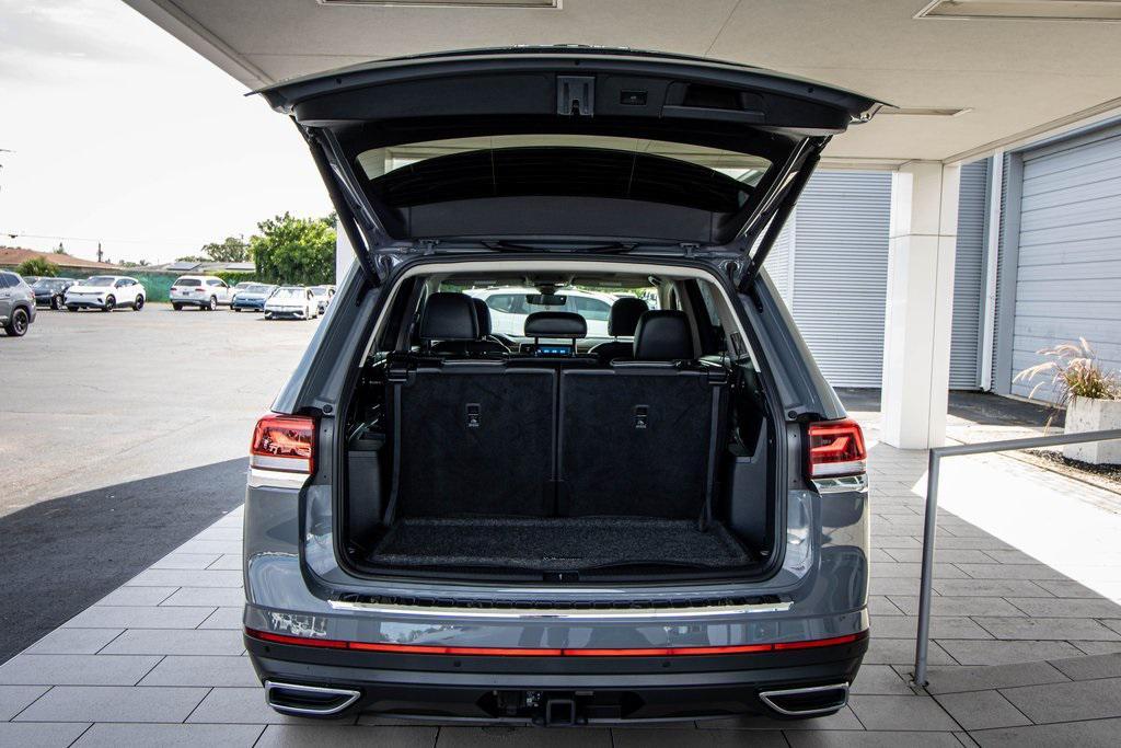 used 2025 Volkswagen Atlas car, priced at $37,995