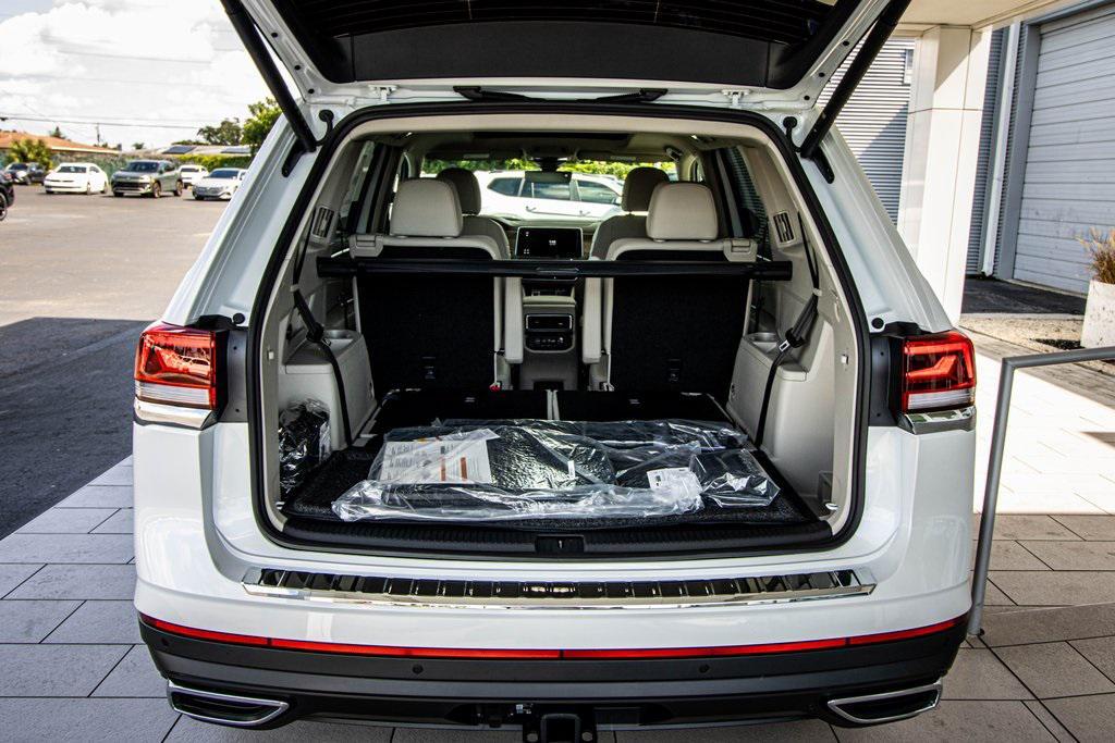 new 2026 Volkswagen Atlas car, priced at $45,637