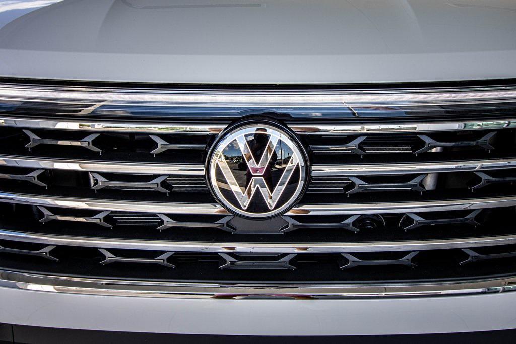 new 2026 Volkswagen Atlas car, priced at $45,637