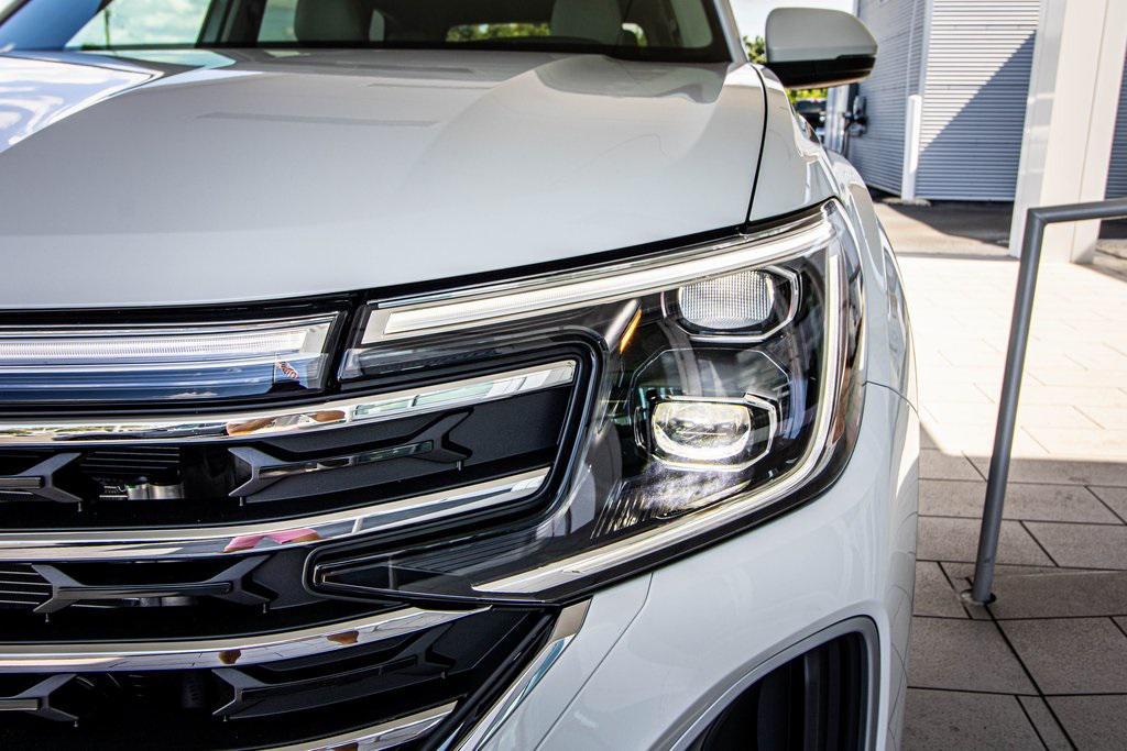 new 2026 Volkswagen Atlas car, priced at $45,637