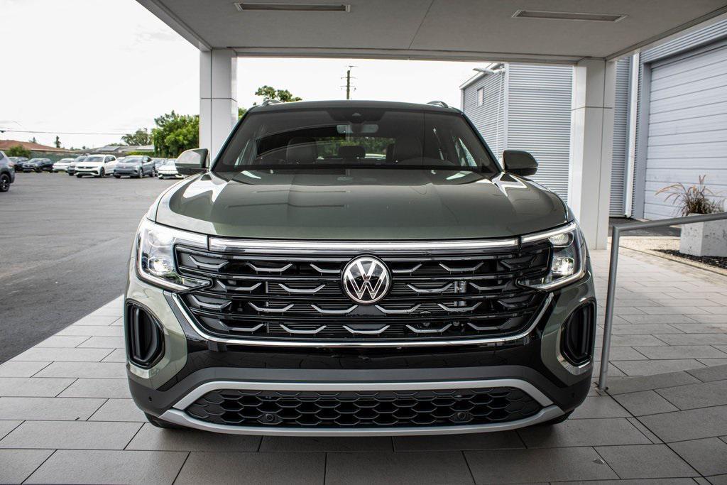 new 2026 Volkswagen Atlas Cross Sport car, priced at $43,026