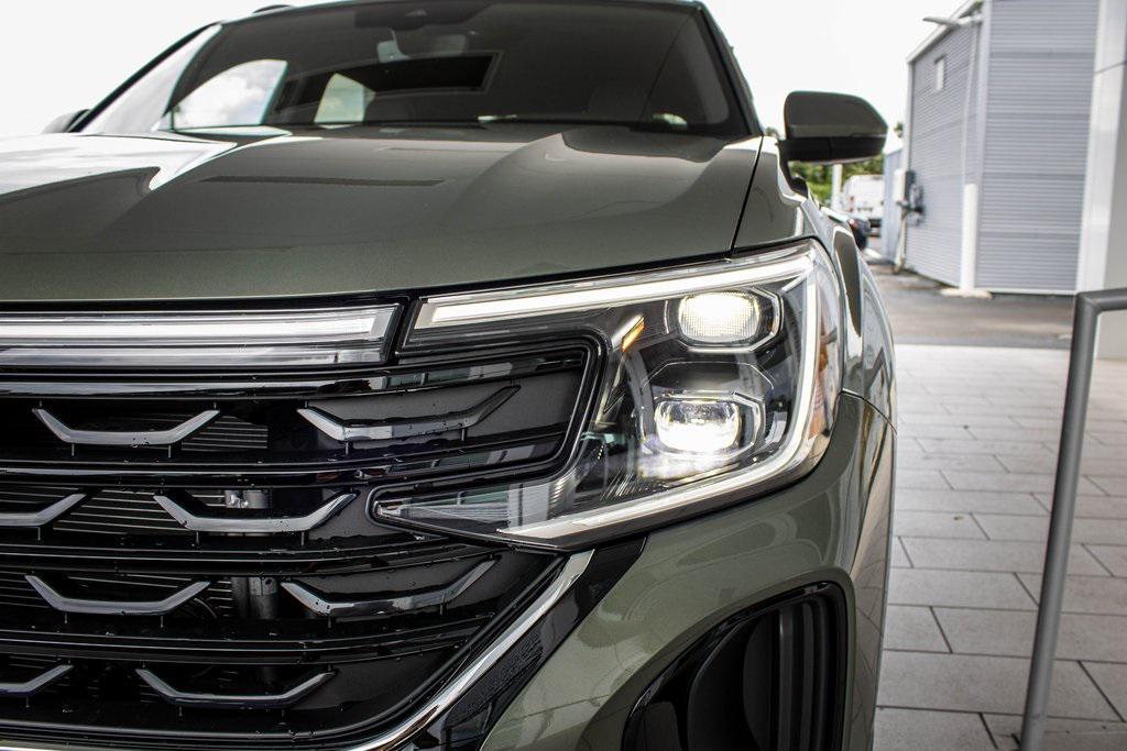 new 2026 Volkswagen Atlas Cross Sport car, priced at $43,026