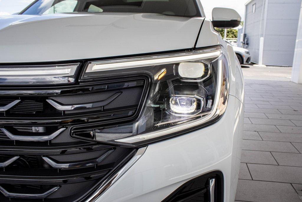 new 2025 Volkswagen Atlas Cross Sport car, priced at $49,861