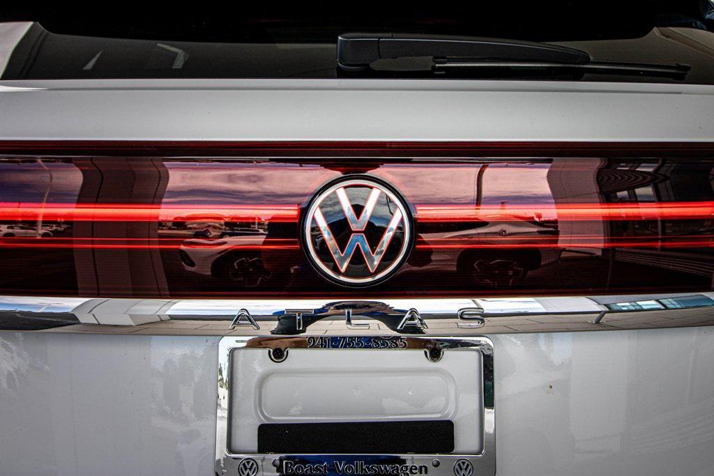 new 2026 Volkswagen Atlas Cross Sport car, priced at $46,343