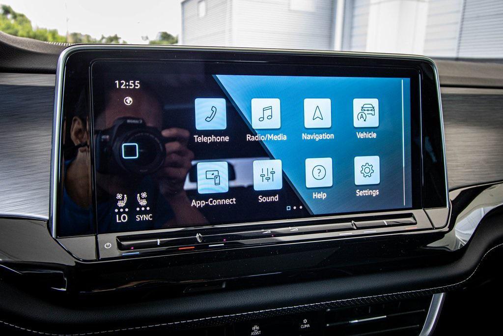 new 2026 Volkswagen Atlas Cross Sport car, priced at $46,343