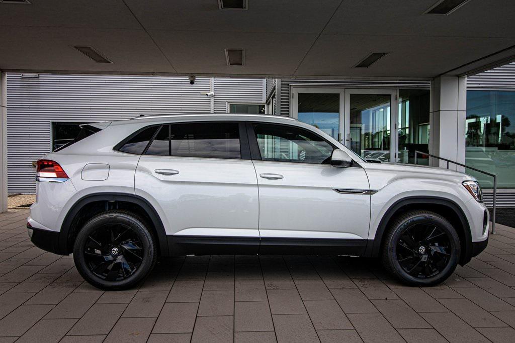 new 2026 Volkswagen Atlas Cross Sport car, priced at $46,343