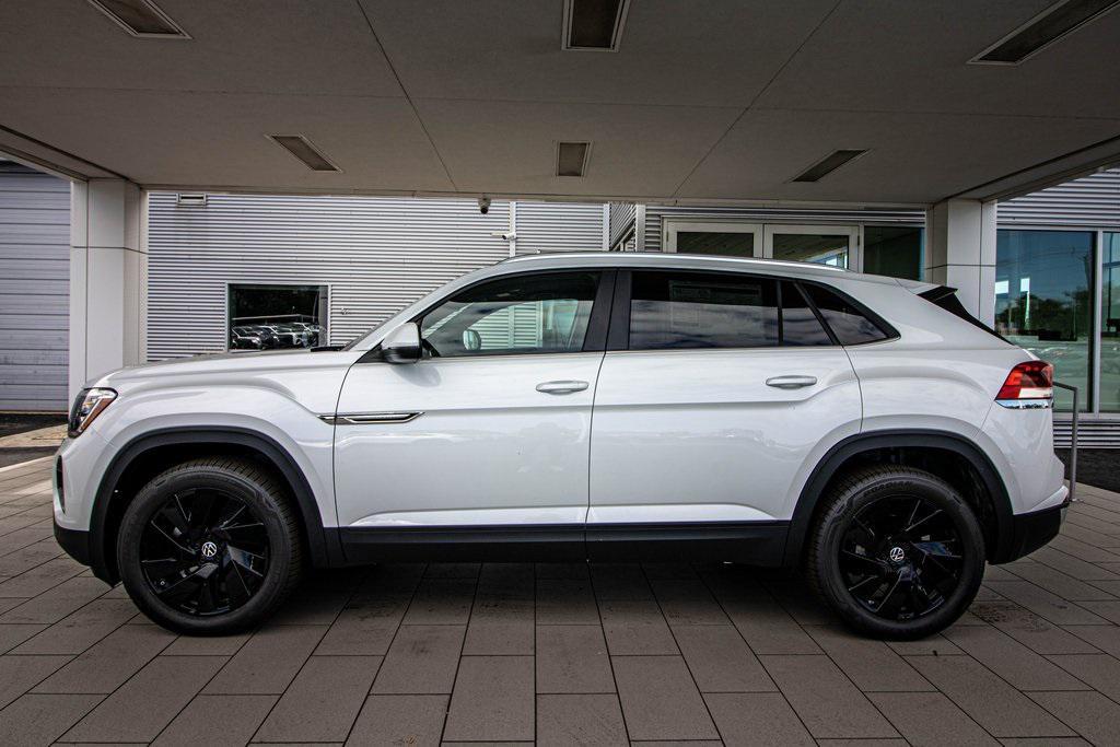 new 2026 Volkswagen Atlas Cross Sport car, priced at $46,343