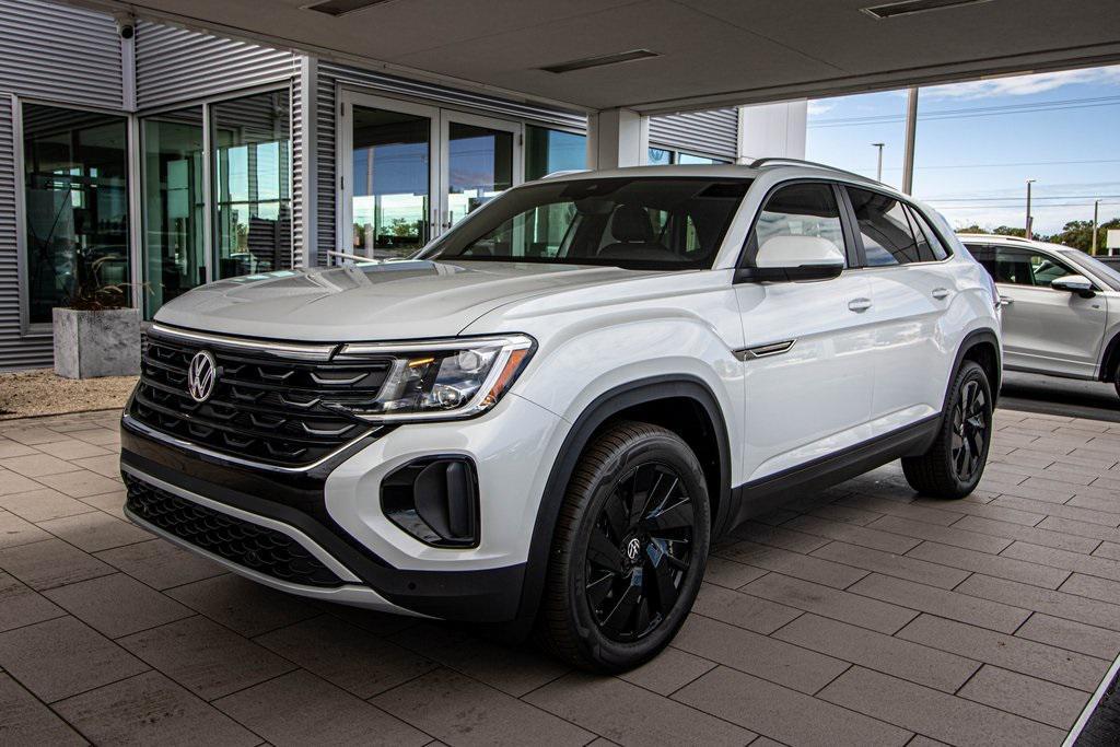 new 2026 Volkswagen Atlas Cross Sport car, priced at $46,343