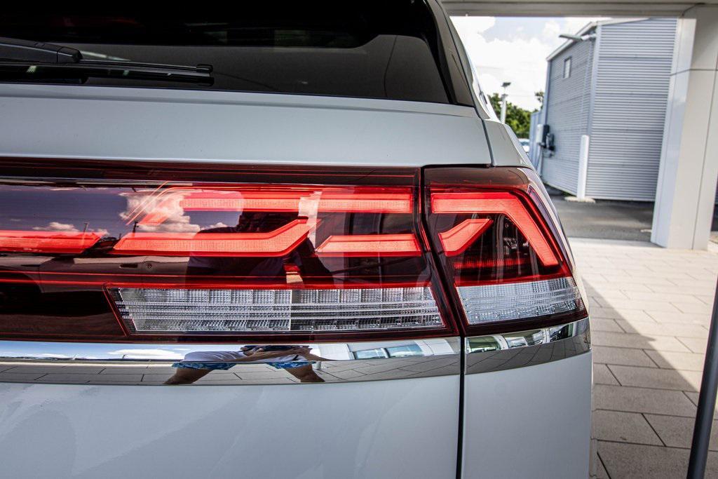 new 2026 Volkswagen Atlas Cross Sport car, priced at $45,007