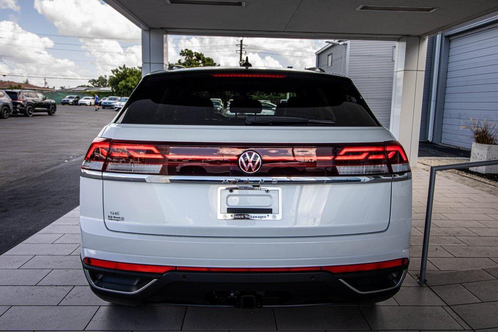 new 2026 Volkswagen Atlas Cross Sport car, priced at $45,007