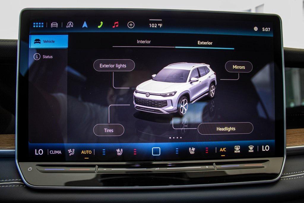 new 2025 Volkswagen Tiguan car, priced at $42,020