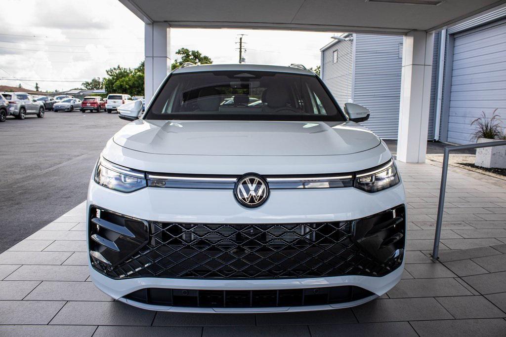 new 2025 Volkswagen Tiguan car, priced at $42,020