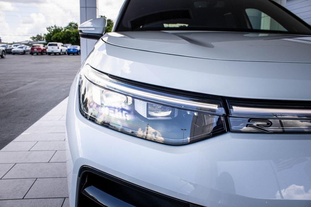 new 2025 Volkswagen Tiguan car, priced at $42,020