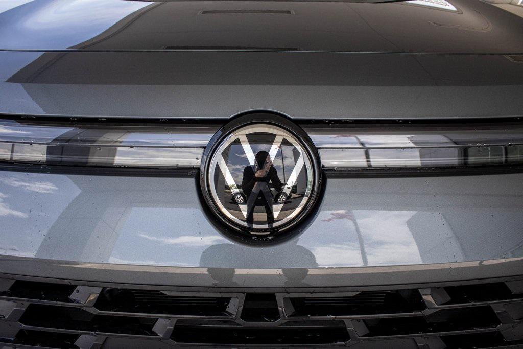 new 2025 Volkswagen Tiguan car, priced at $29,015