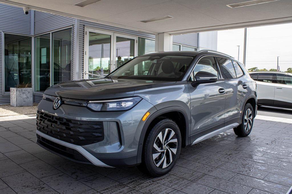 new 2025 Volkswagen Tiguan car, priced at $29,015