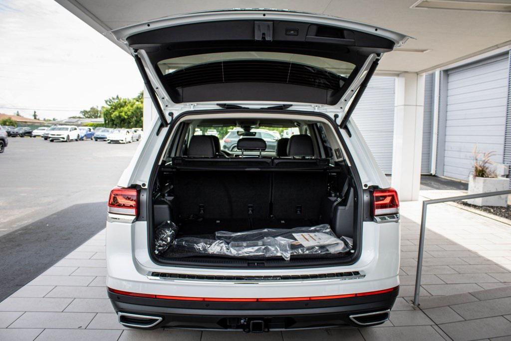 new 2026 Volkswagen Atlas car, priced at $44,007