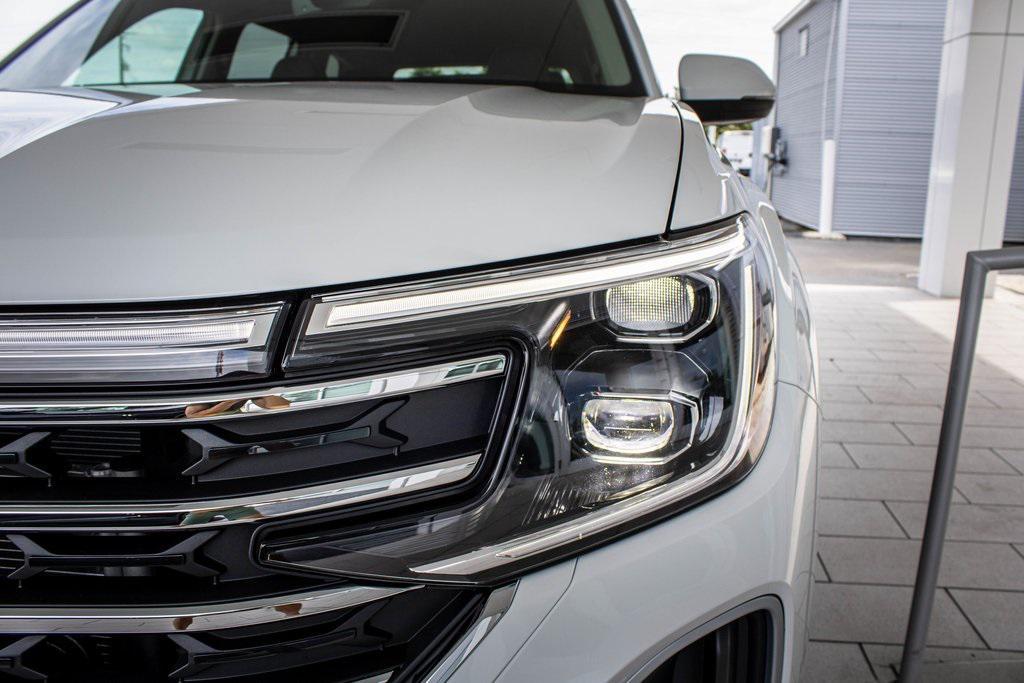 new 2026 Volkswagen Atlas car, priced at $44,007