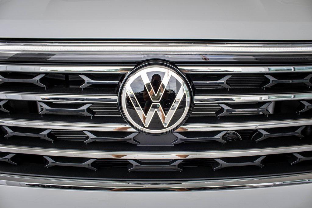 new 2026 Volkswagen Atlas car, priced at $44,007