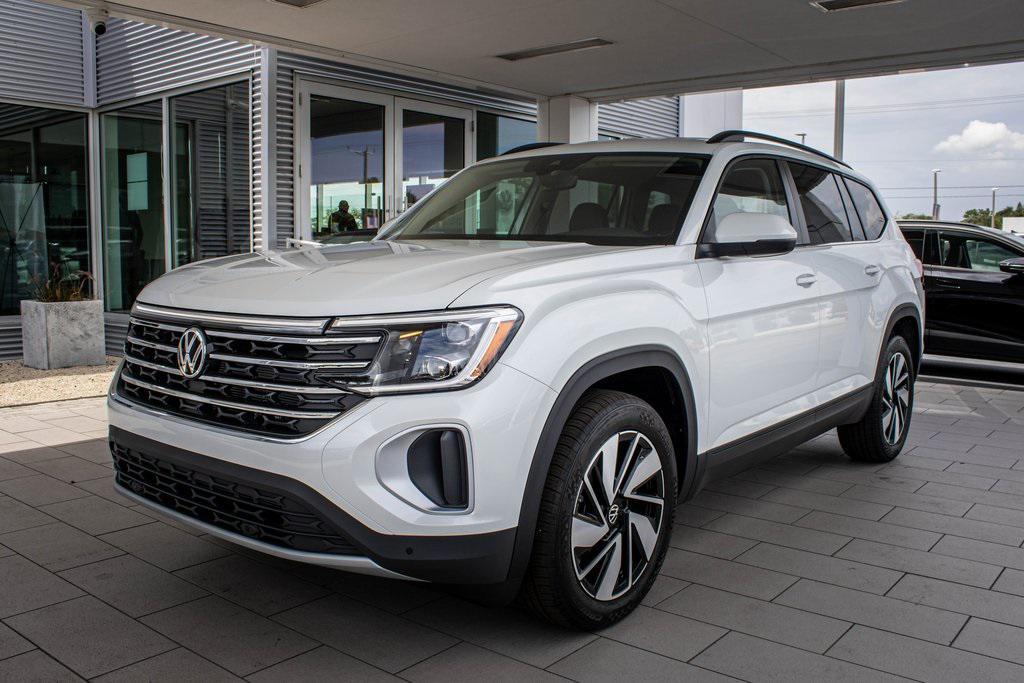 new 2026 Volkswagen Atlas car, priced at $44,007