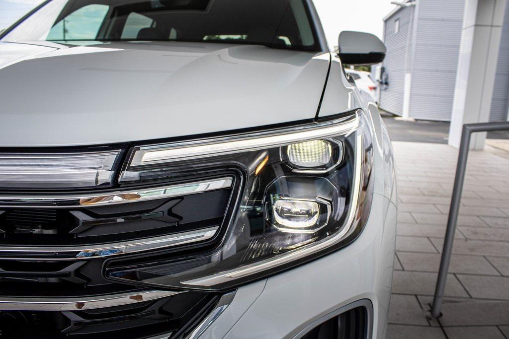 new 2026 Volkswagen Atlas car, priced at $39,883