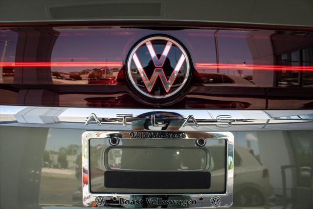 new 2025 Volkswagen Atlas car, priced at $53,168