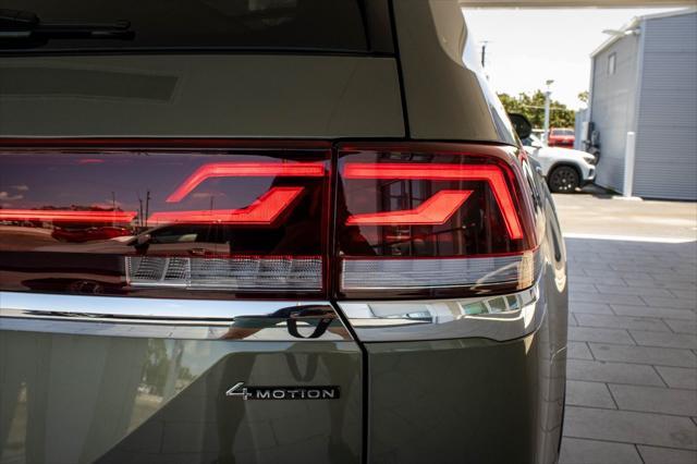 new 2025 Volkswagen Atlas car, priced at $53,168