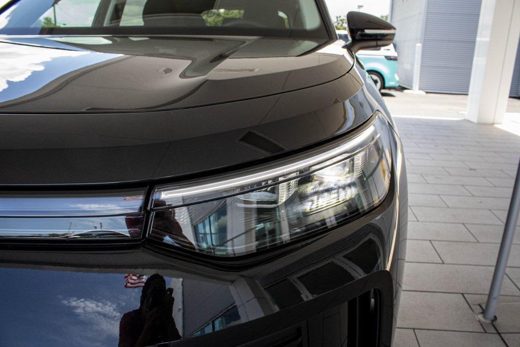 new 2025 Volkswagen Tiguan car, priced at $27,915