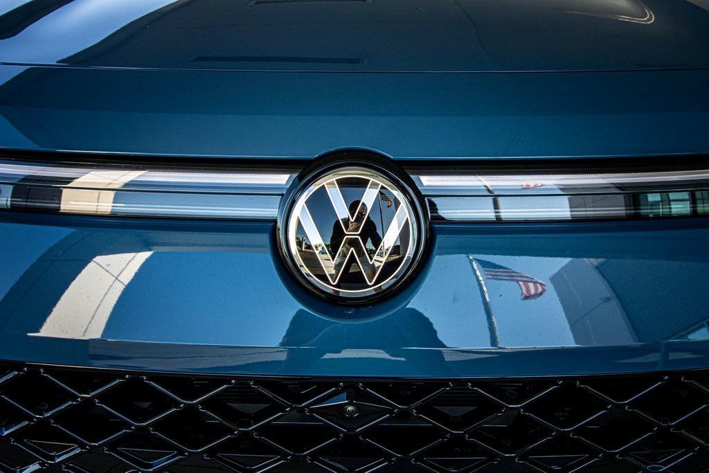 new 2026 Volkswagen Tiguan car, priced at $43,331