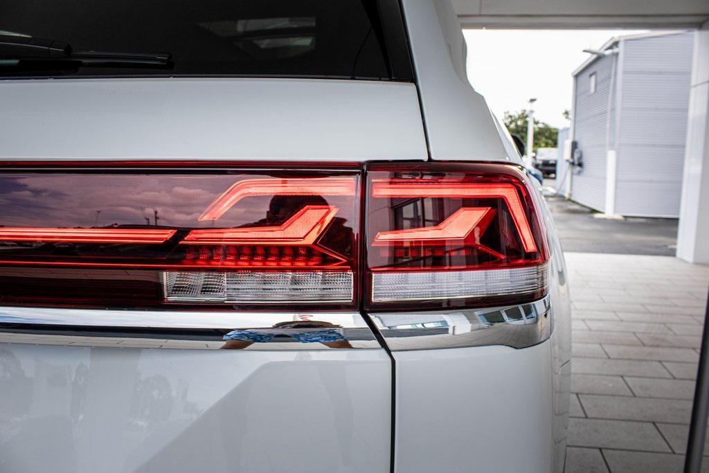 used 2025 Volkswagen Atlas car, priced at $38,797