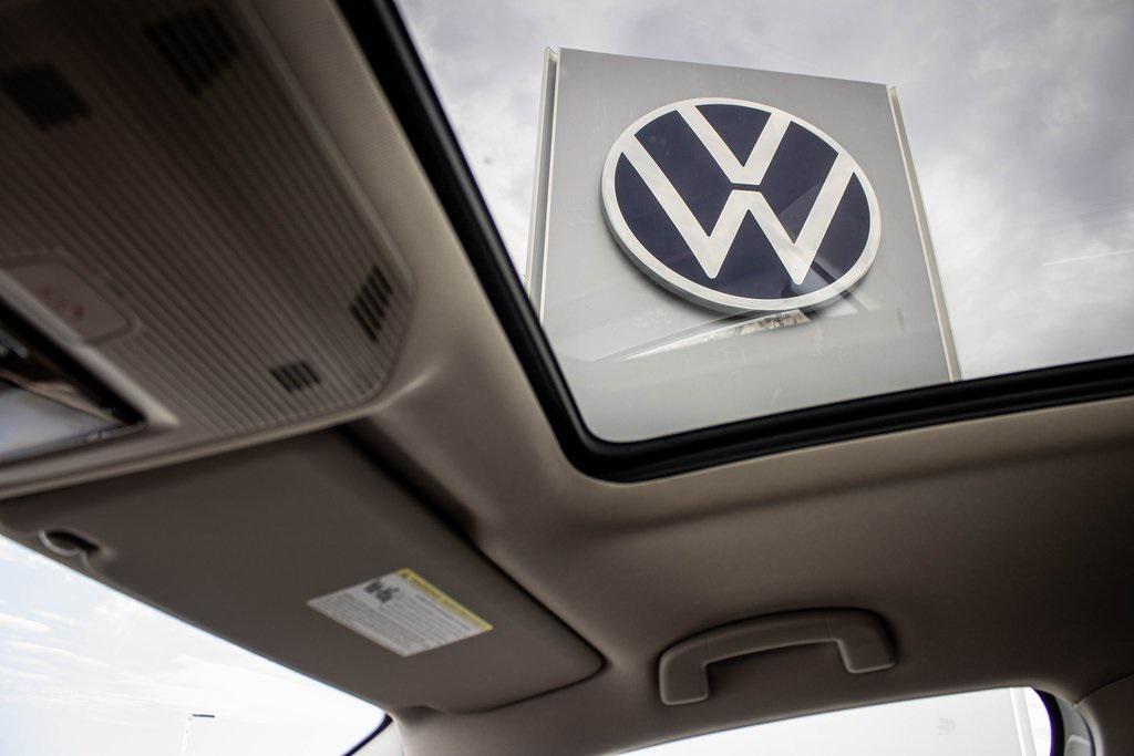 used 2025 Volkswagen Atlas car, priced at $38,797