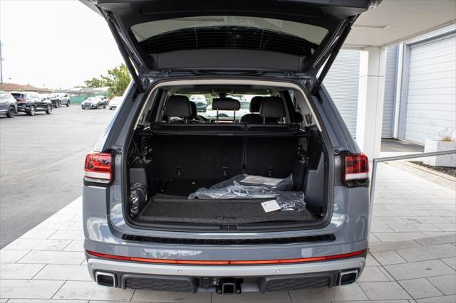 new 2025 Volkswagen Atlas car, priced at $45,771