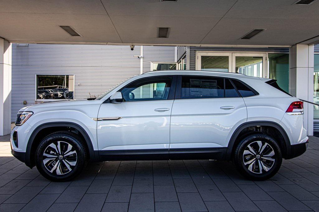 new 2026 Volkswagen Atlas Cross Sport car, priced at $38,822