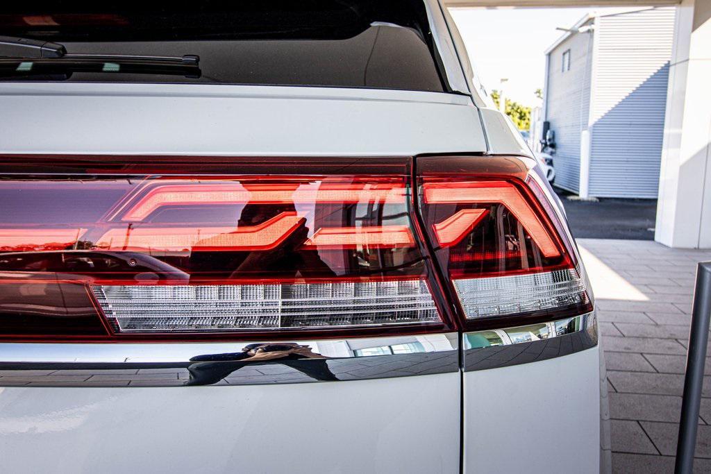 new 2026 Volkswagen Atlas Cross Sport car, priced at $38,822