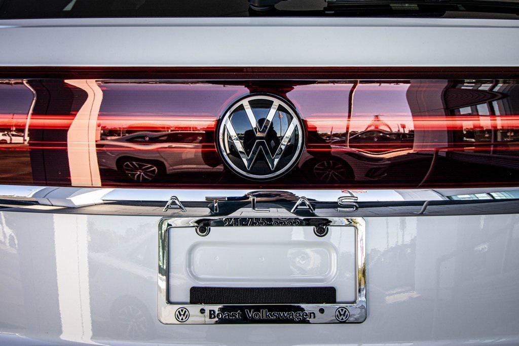 new 2026 Volkswagen Atlas Cross Sport car, priced at $38,822