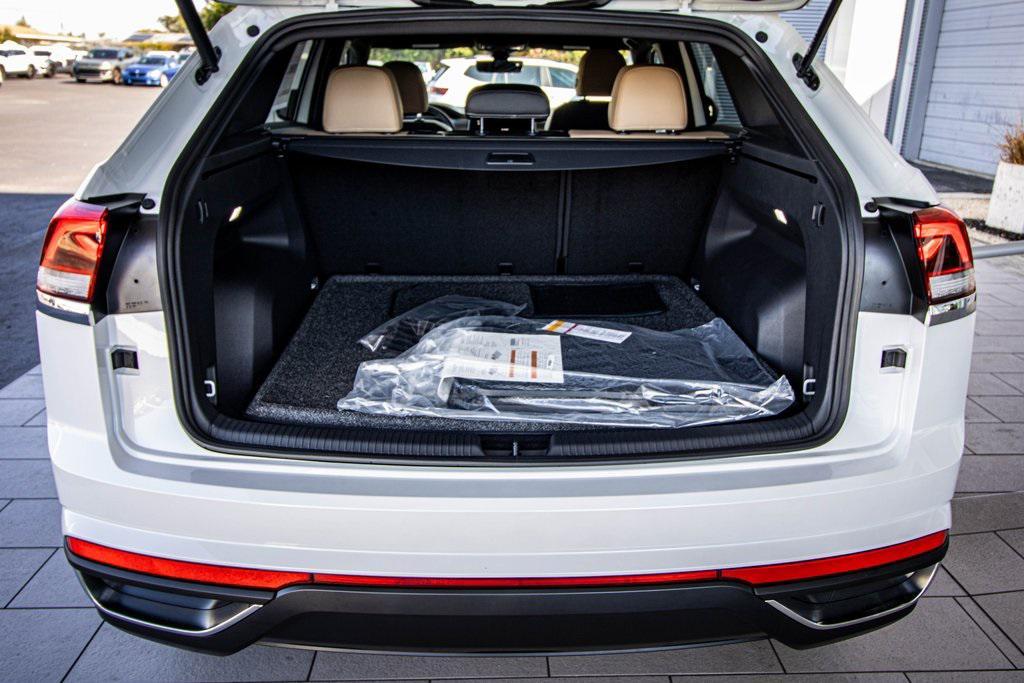 new 2026 Volkswagen Atlas Cross Sport car, priced at $38,822