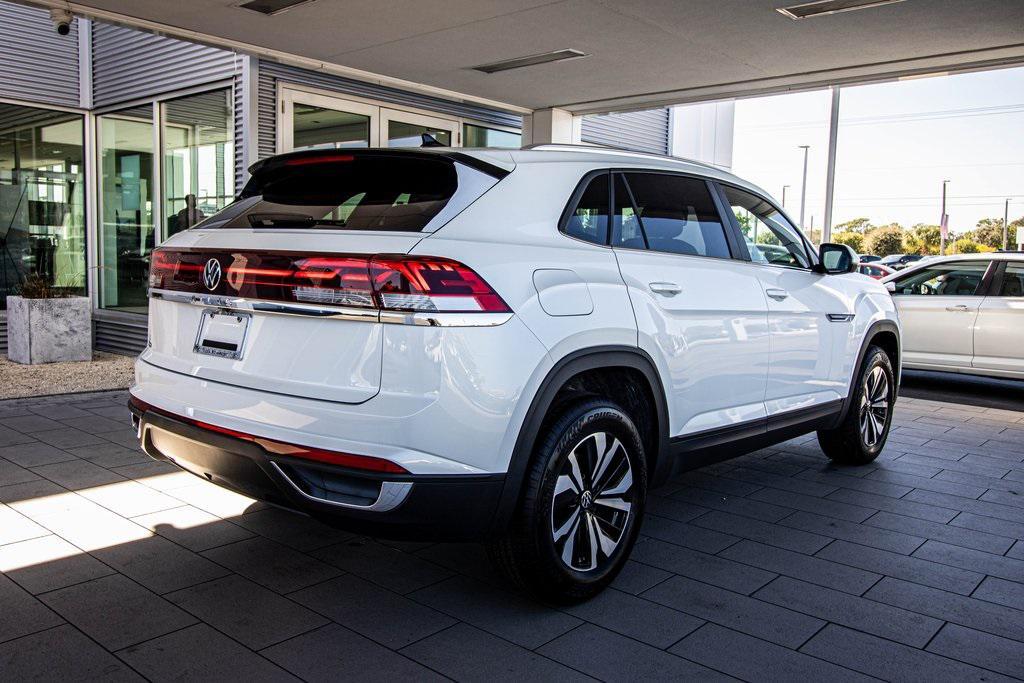 new 2026 Volkswagen Atlas Cross Sport car, priced at $38,822
