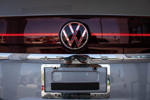 new 2025 Volkswagen Atlas car, priced at $53,766