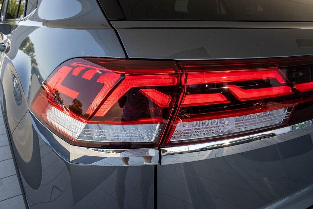 new 2025 Volkswagen Atlas Cross Sport car, priced at $37,762