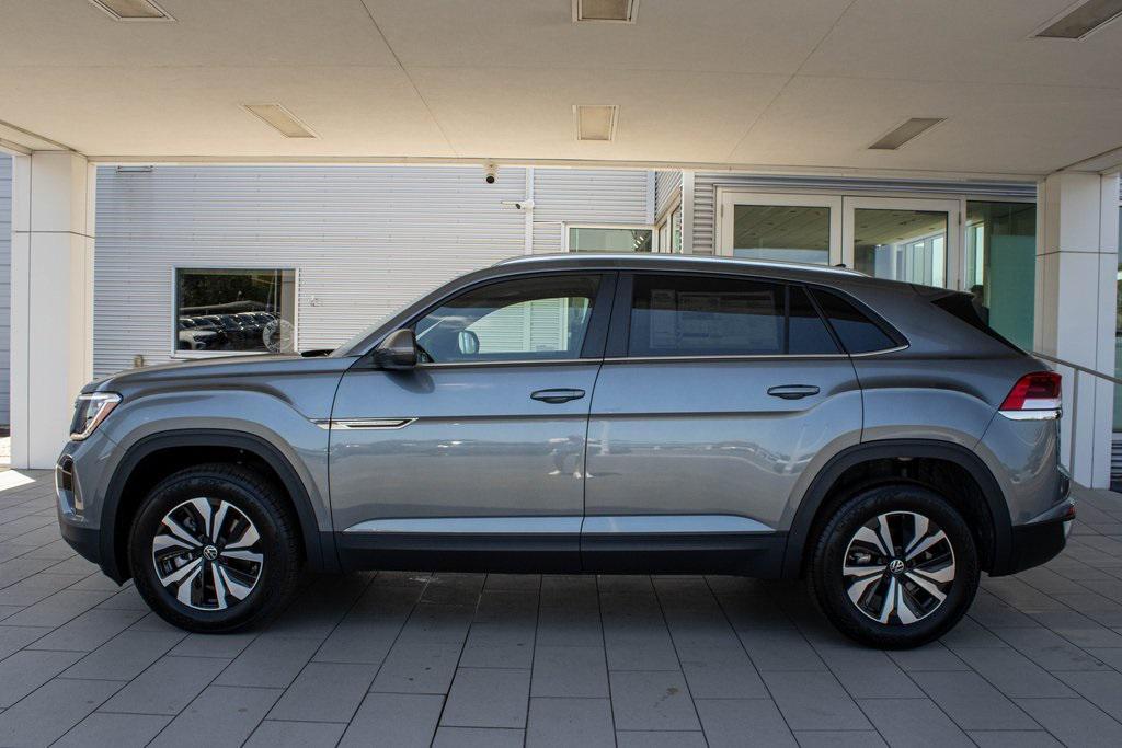 new 2025 Volkswagen Atlas Cross Sport car, priced at $37,762