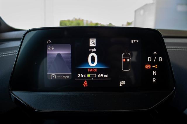 new 2025 Volkswagen ID.4 car, priced at $49,432